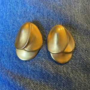Robert Lee Morris vintage 80s matte brushed gold plated clip on earrings rare